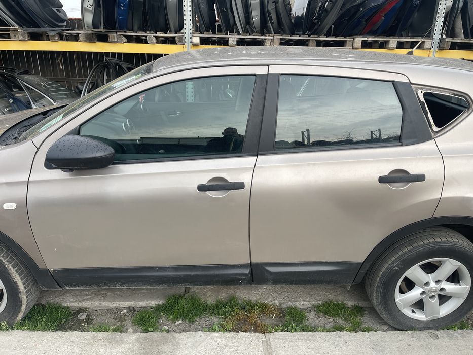 Usa/usi fata/spate Nissan Qashqai an 2007