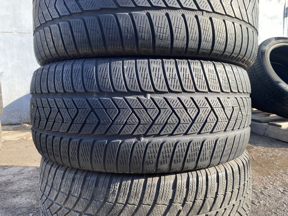 Шинв 255/55/18 комплект бу пирелли