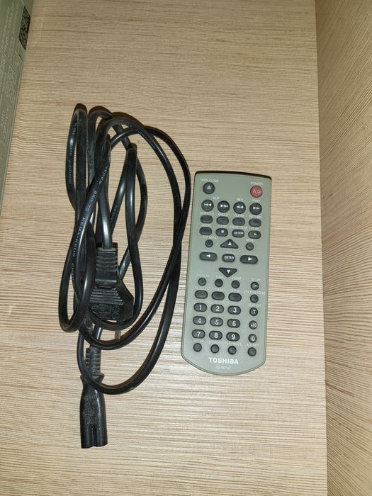 Toshiba SD-340ESE CD/DVD player