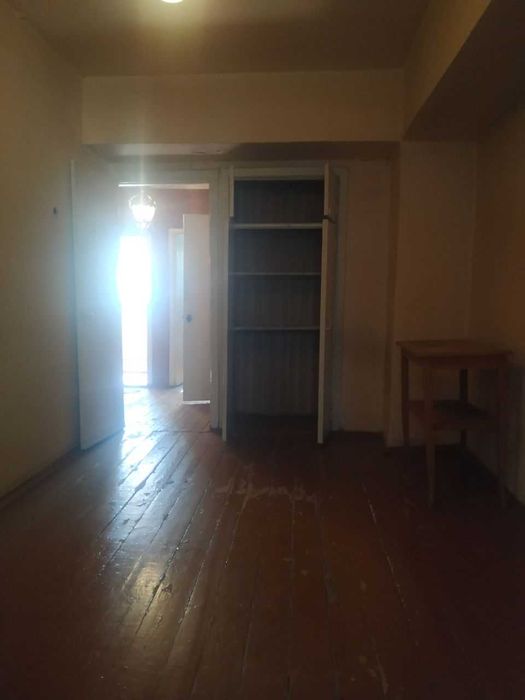 Ц-5 Продается 3х комнатная 3 этаж Metro Minor Алайский Киет Без ремонт