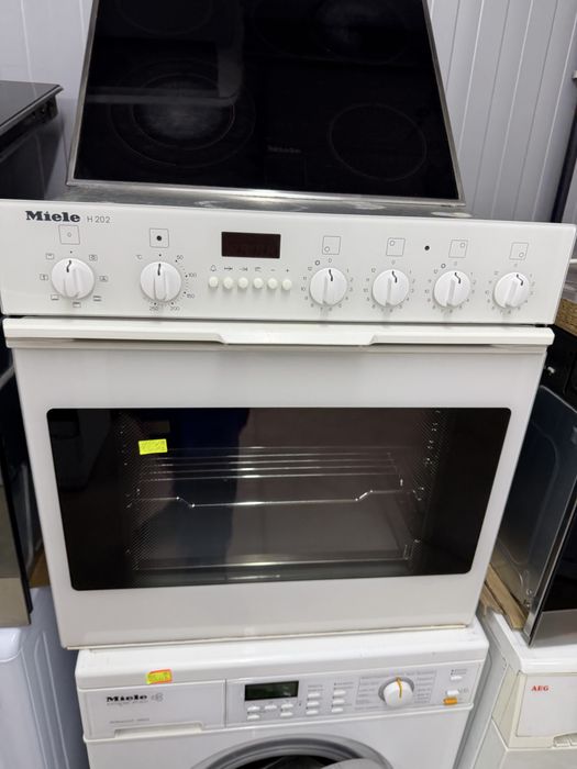 Miele Фурна за вграждане с керамични котлони Germany Гаранция