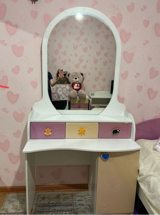 Спальный гарнитур