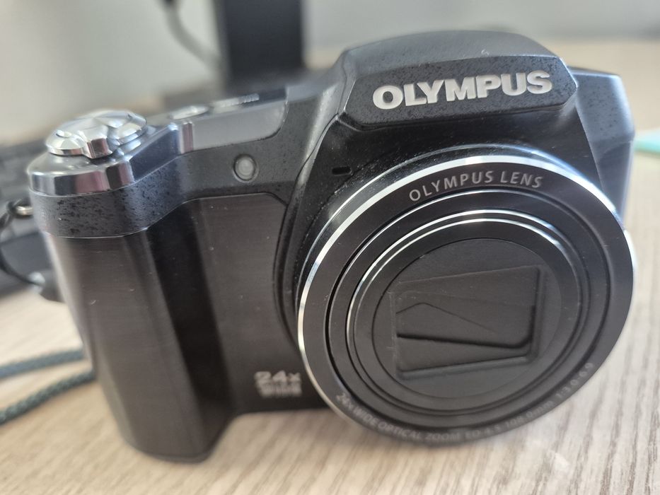 Фотоапарат Олимпус