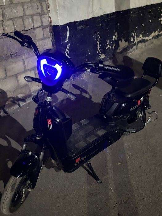 Продам электра скутер ск8 Sk8