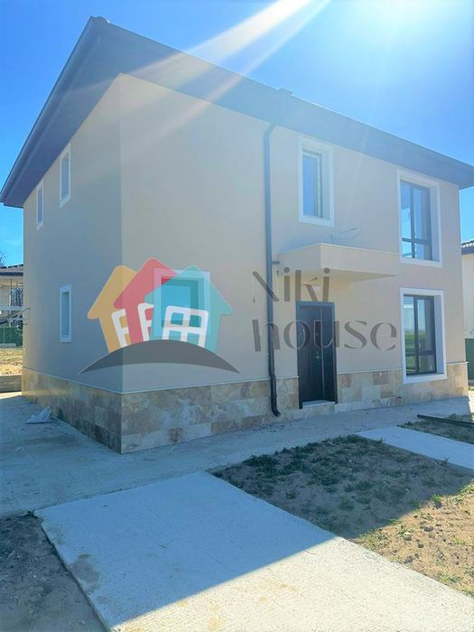 Продава се Къща в с. Приселци, Област Варна - 158 кв.м за 1257 €/кв.м - Снимка #2