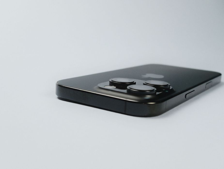 iPhone 16 Pro 128GB Black Titanium 90% Battery Отличен
