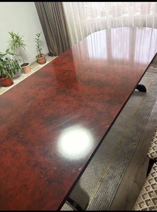 Срочно продается стол