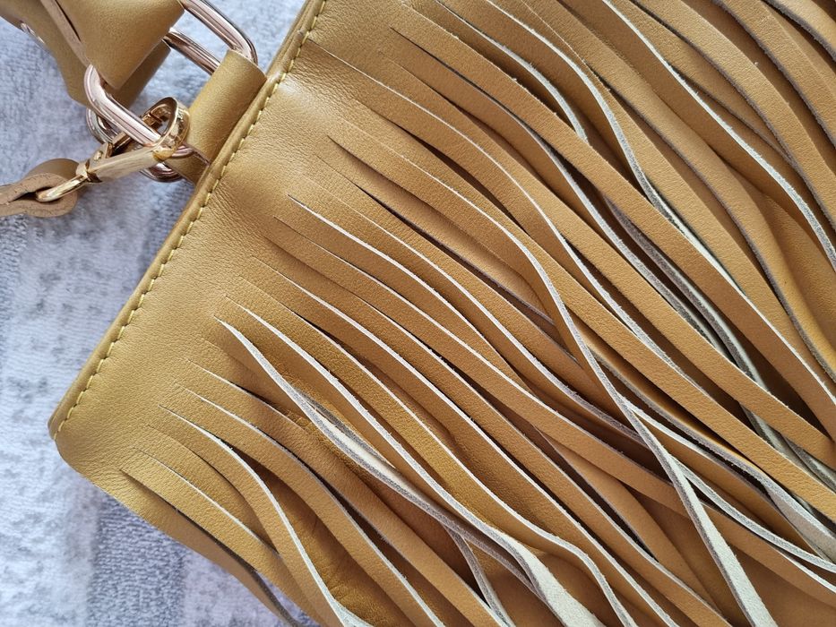 Geanta galbena din piele cu franjuri