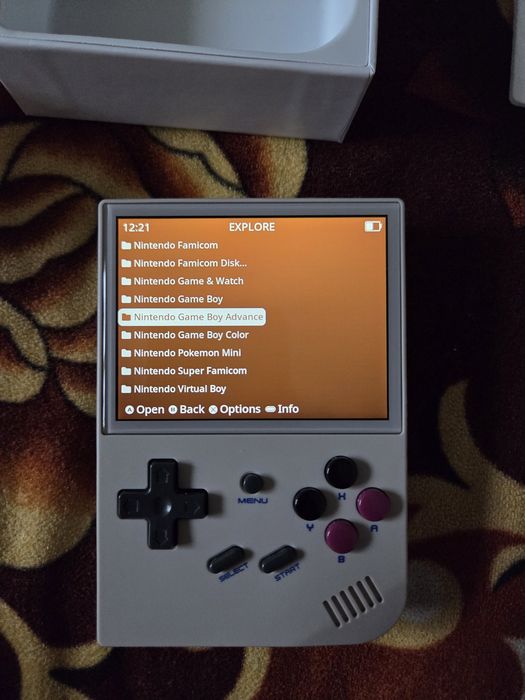 Consola Anbernic RG35XX (2024) – Custom OS (muOS) + Pachet complet de jocuri