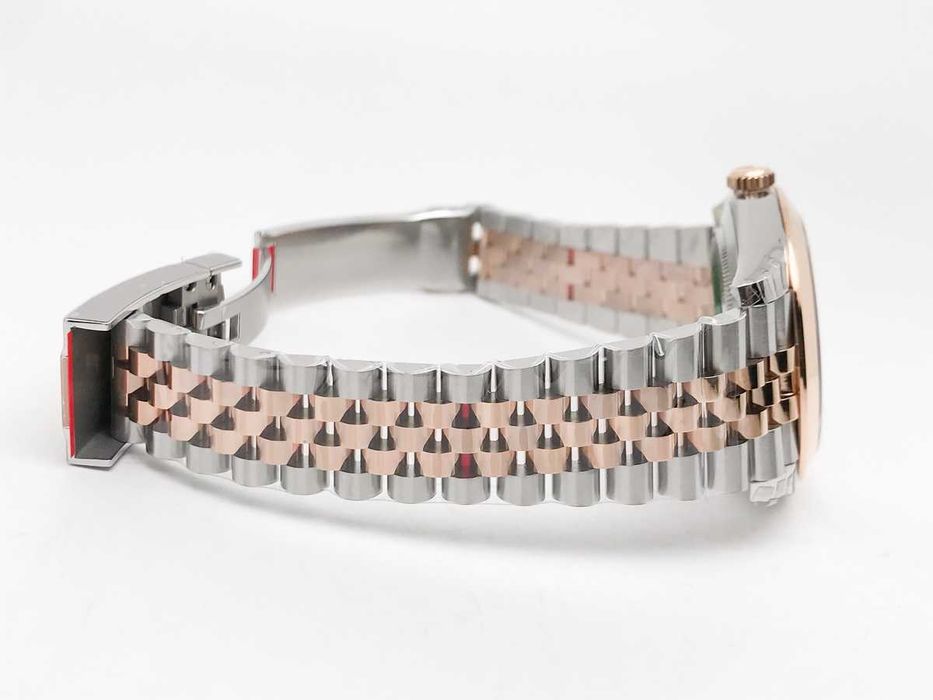 Rolex Datejust 41mm Rose Gold Smooth Bezel Grey Roman Dial Jubilee — реални снимки