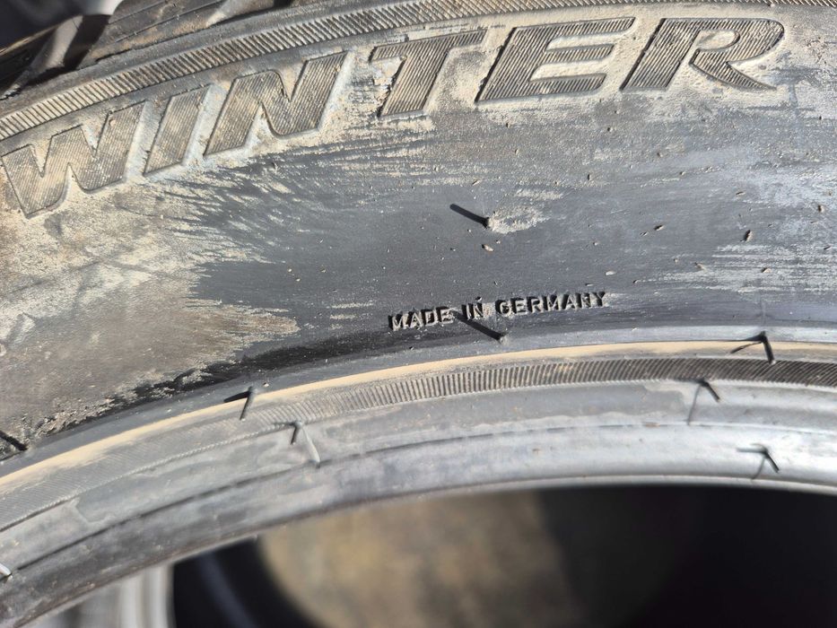 2 Anvelope M+S IARNA - 275/40/18 103V XL - PIRELLI - OEM Mercedes - NOI - DOT 2020 !