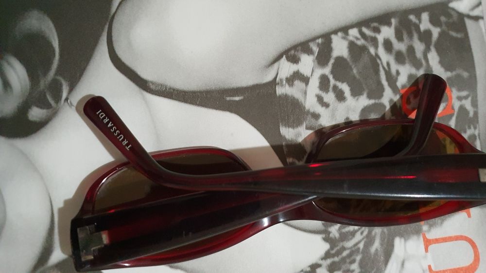 Слънчеви очила Trussardi