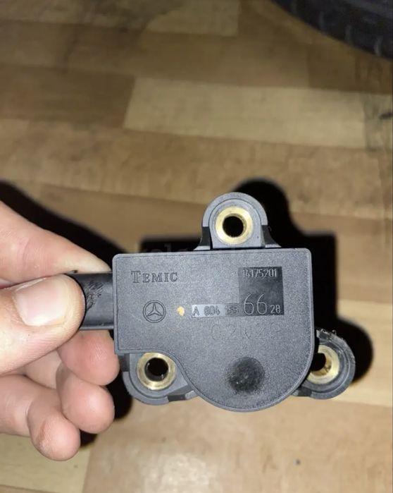 Датчик уровня масла W211