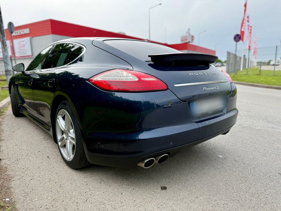 Porsche Panamera