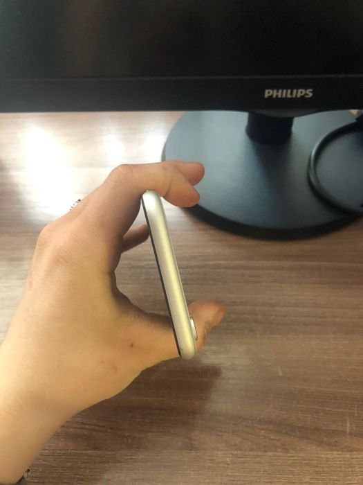 Iphone xr 128гб 77%акб