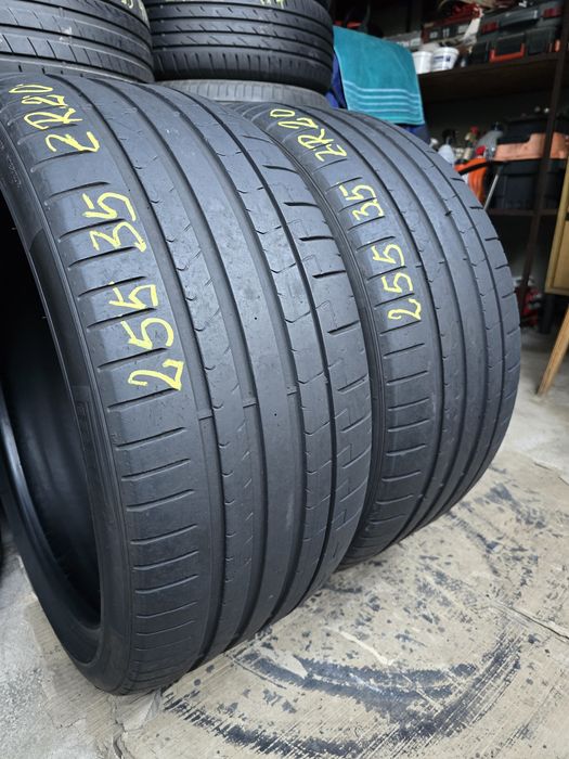 2 Anvelope Vară Pirelli P Zero 255/35 ZR20  DOT 4223.