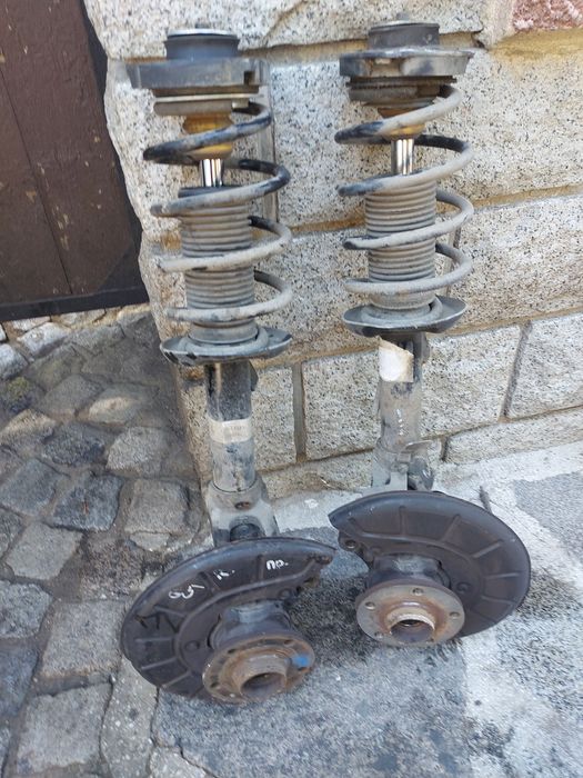 Предни макферсони, главини Голф 5 / Golf V