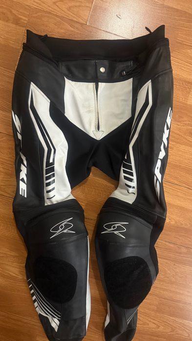 Кожен костюм за мотор