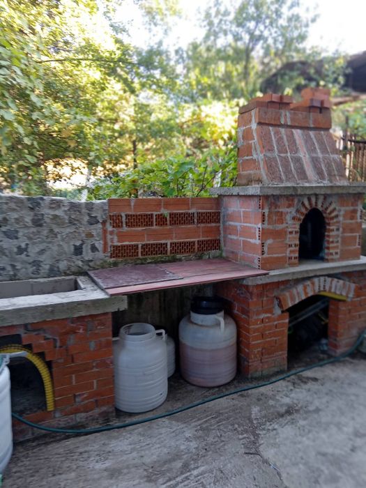 Продава се двуетажна вила в село Рударци, област Перник