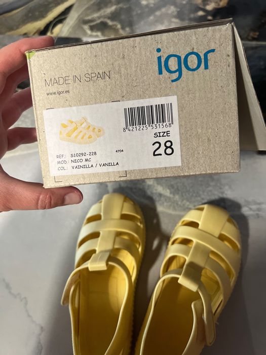 Сандали Igor номер 28