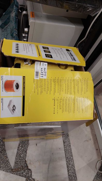 Прахосмукачка KARCHER WD-3