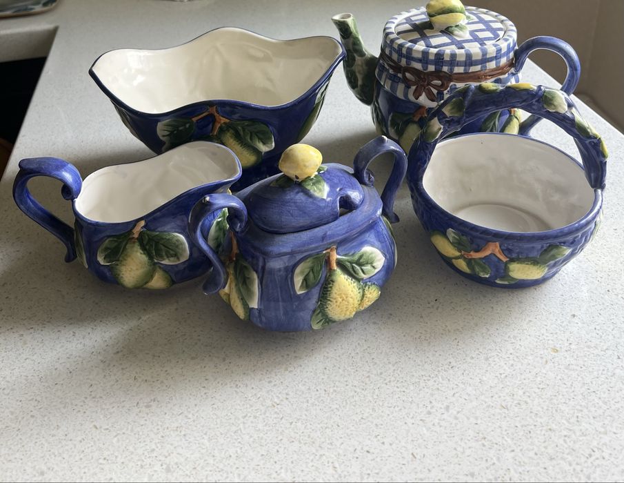 Набор посуды комлект