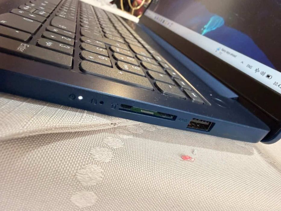 Лаптоп Lenovo ideapad slim 3 с гаранция