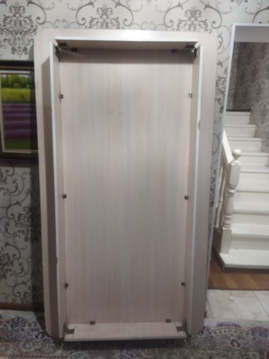 Стол со съемными ножками