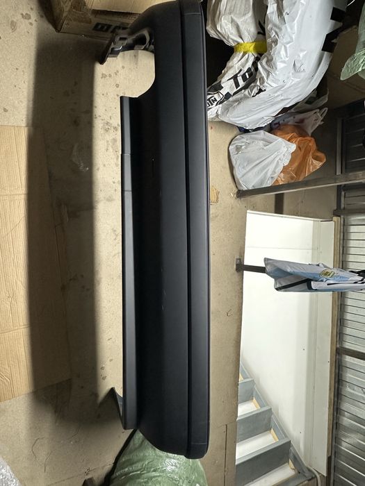 Задний бампер Е34