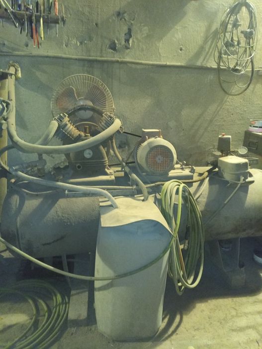 Компрессор для  професиональнойпокраски авто