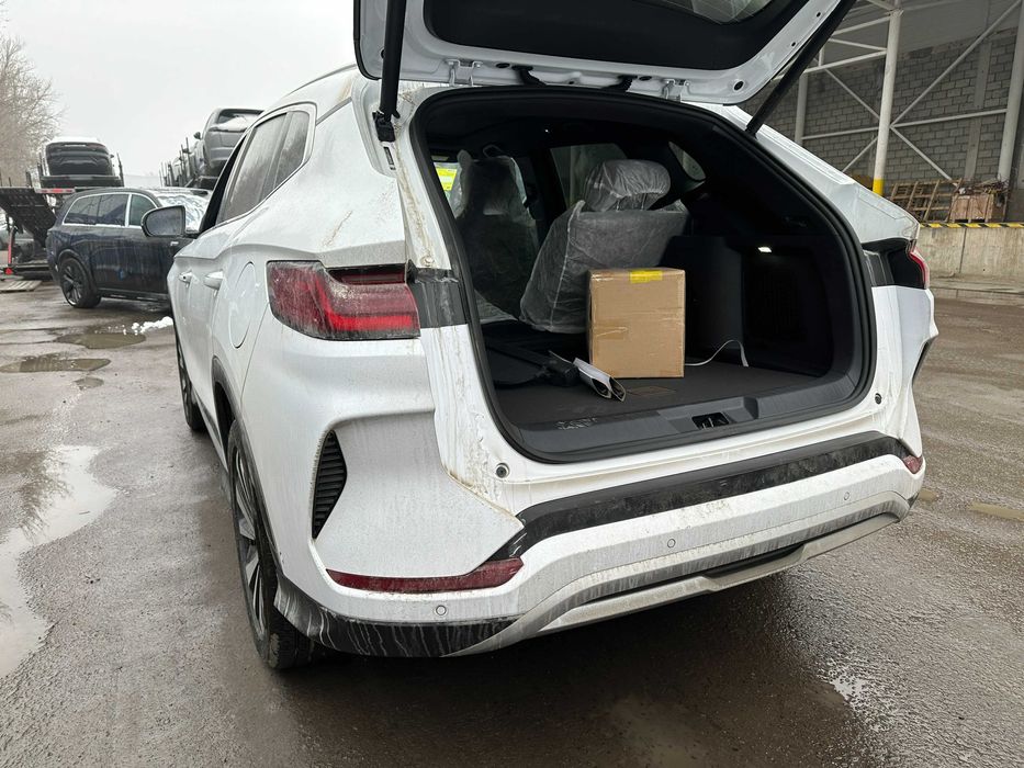 BYD CHEMPION 605 Smart Drive 2025/26