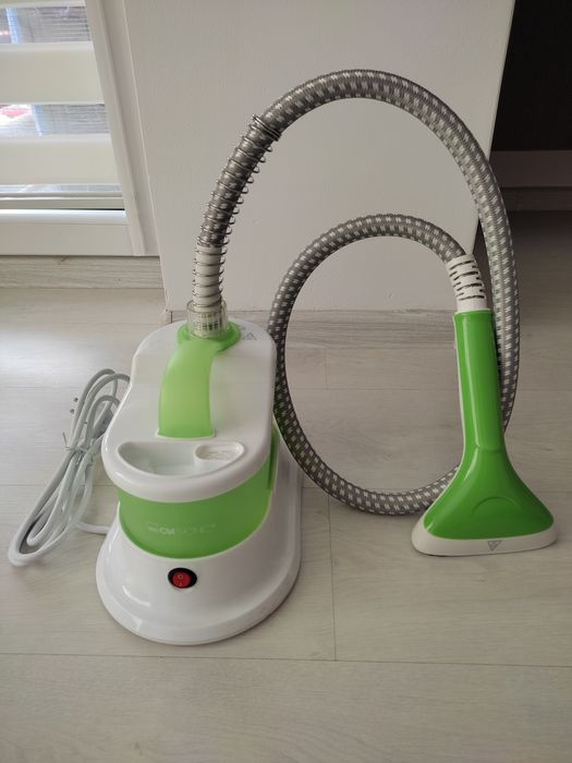 Mașină de călcat cu abur