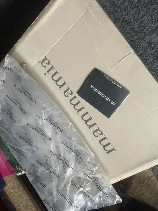 Продам новые женские сапоги