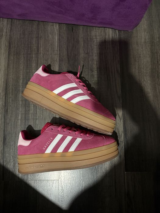Adidas gazelle bold розови