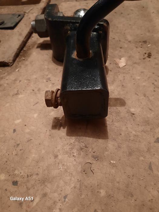 ФАРКОП для авто на крузак