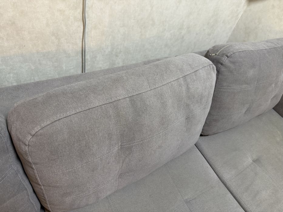 Угловой диван.         .