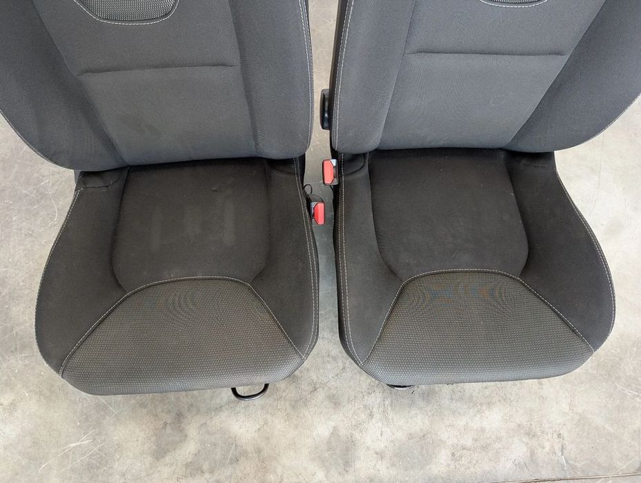 SCAUN FATA STANGA + DREAPTA / TEXTIL RENAULT CLIO IV 2015 0.9 BENZINA / 2012-2019
