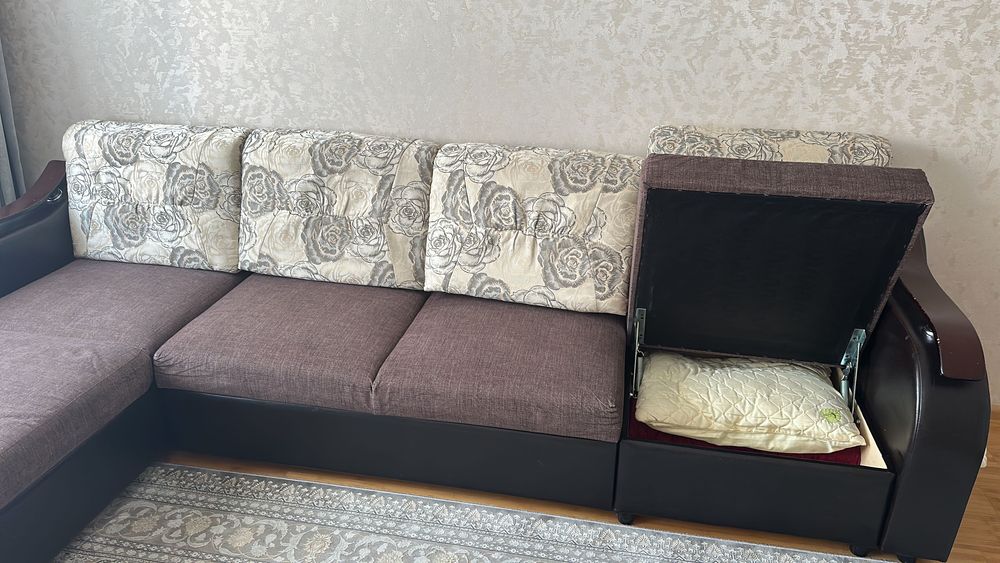Срочно. Диван раскладной для зала