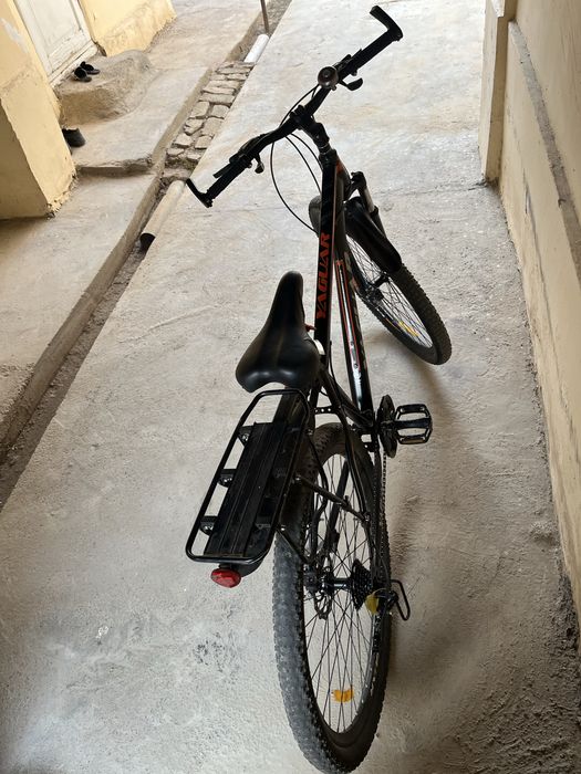 Velosiped sotiladi .