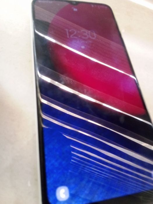 Продаётся телефон новый