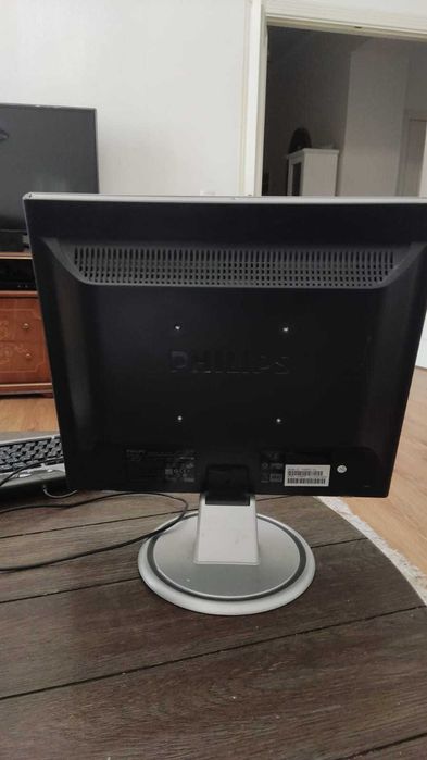 Продам монитор Philips 17",