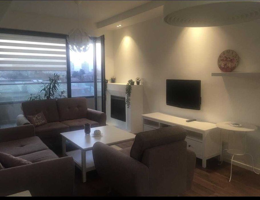 Дава се под наем Двустаен апартамент в Бургас, Лазур - 53 кв.м за 204 € - Снимка #2