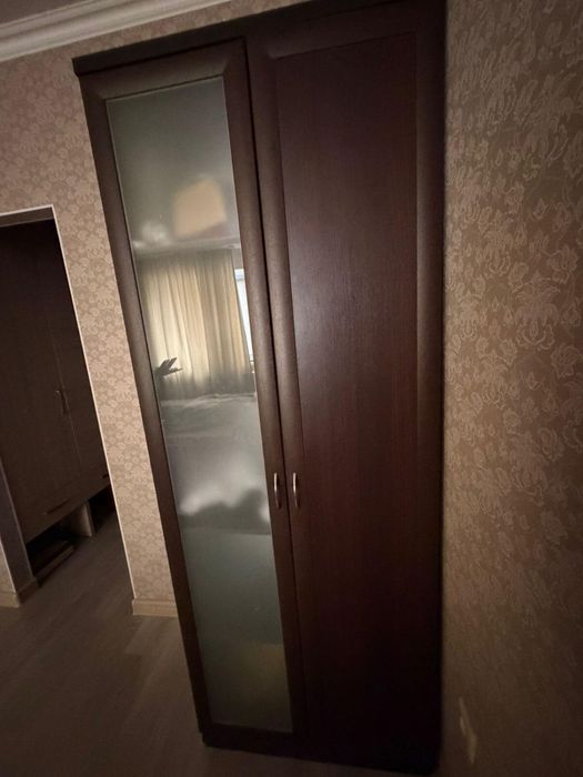 Продам Офисную мебель