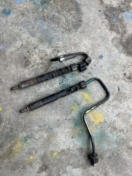 Vand injectoare Reneult Clio 1.5 dci euro 3 2003-2006