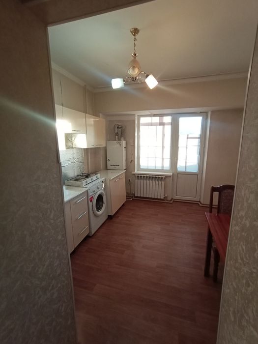 Продам газовый котел Новьен в отличном состояние .