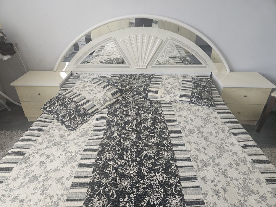 Продавам обзавеждане за спалня