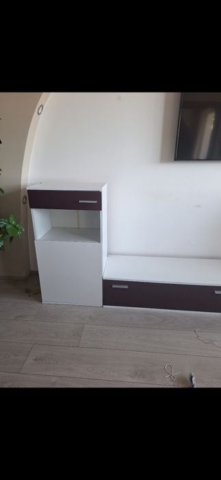 Шкафове за хол и тв