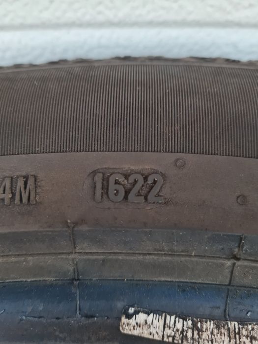 Всесезонни гуми 4 броя PIRELLI AllSeason SF2 235 50 R20 дот 1622
