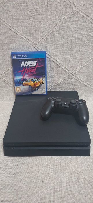 Ps 4 slim numai bun de jucat