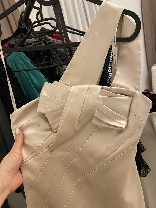 Платья вечерние на выпускной